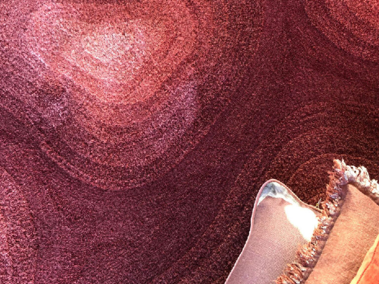 CS-Rugs, karpetten op aanvraag in elk gewenste kleur en vorm. Custom made vloerkleden met hoge service verkrijgbaar bij Gulden Interieur.
