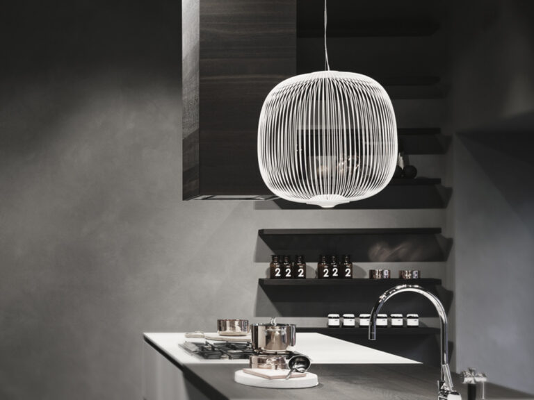 Foscarini, een modern, verlichting merk met succesvolle design klassiekers. Te zien en leverbaar in de showroom bij Gulden Interieur.