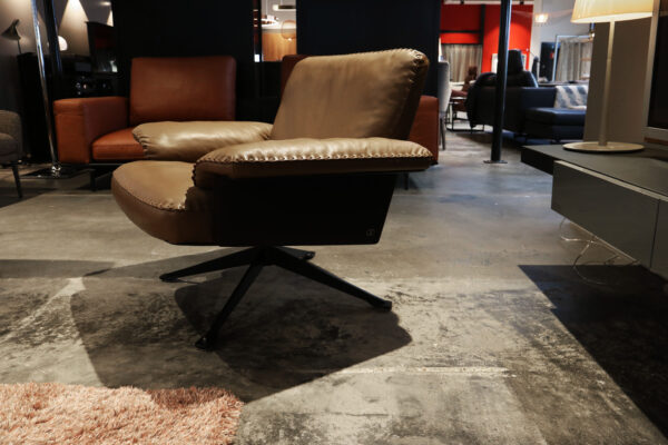 Showroom uitverkoop van De Sede. Kwalitatieve, lederen, design meubels. Gulden Interieur is uw officiële dealer voor de meubels van dit Zwitserse merk.