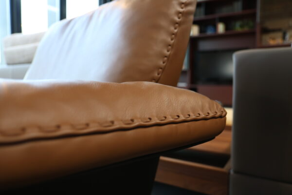 Showroom uitverkoop van De Sede. Kwalitatieve, lederen, design meubels. Gulden Interieur is uw officiële dealer voor de meubels van dit Zwitserse merk.