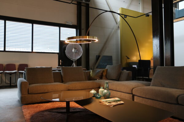 Mito Largo - Occhio. Vloerlamp in Bronze/matt black. Afmeting: ø60 x B290 x H205 - 235 cm. Zonder levertijd leverbaar bij Gulden Interieur.