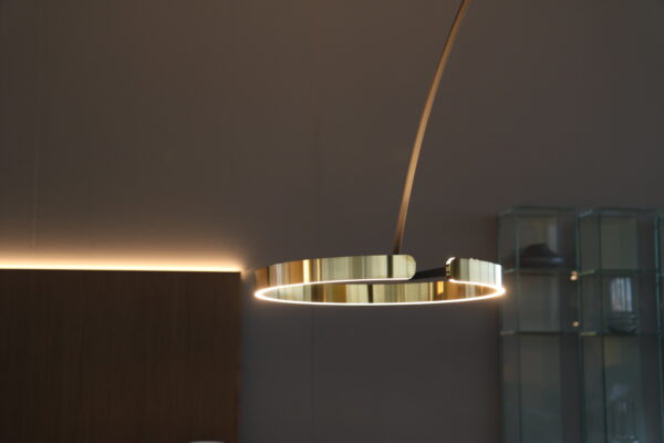 Mito Largo - Occhio. Vloerlamp in Bronze/matt black. Afmeting: ø60 x B290 x H205 - 235 cm. Zonder levertijd leverbaar bij Gulden Interieur.