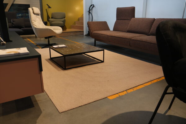 Surfaces Zen - CS-Rugs. Een drie dimensionaal vloerkleed met een afmeting van 200 x 300 cm. Het mooiste kleed voor in uw droomwoning.