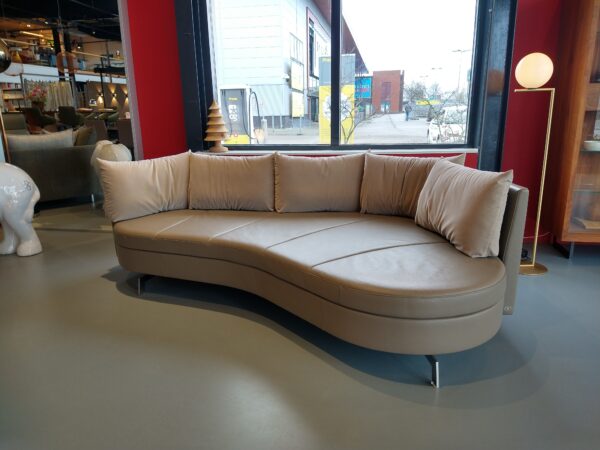 De Sede - Zitlandschap model DS 167-130 met verstelbare rugsteunen in beige leder en velours rugstoffering. Direct verkrijgbaar bij Gulden Interieur.