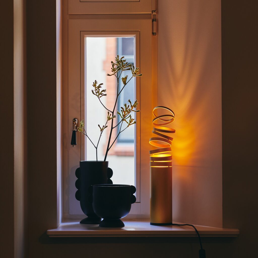 Decompose' - Artemide. Italiaans design - goud, oranje, grijs, rood gekleurde verlichting. Gulden Interieur - Officiële dealer